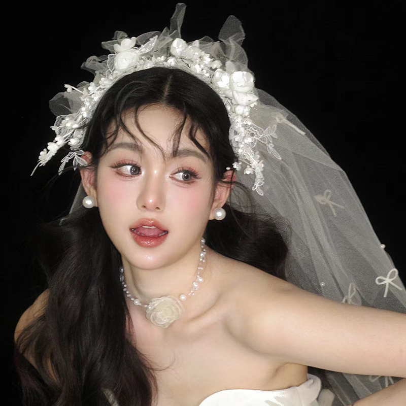 2025新款时尚高级感新娘写真发箍头饰复古风蕾丝头花轻奢头纱长款