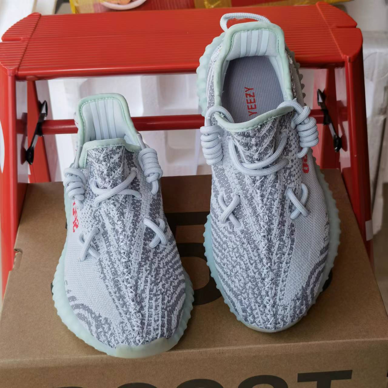 YEZI YEEZY椰子350可燃冰官网正品夏季白冰蓝斑马满天星莆田鞋男-封面