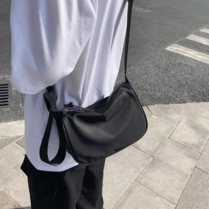 街头潮流男女高级感工装斜挎包简约pu软皮单肩小包A66-P35图片