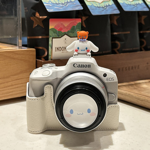 适用佳能R10保护套R50相机套R8/RP底座R5配件m50R6二代皮套R100R7