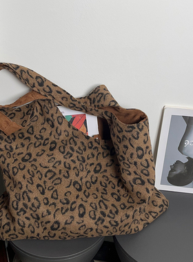 韩国东大门豹纹印花双面女包大容量通勤斜挎包辣妹时尚流行单肩包