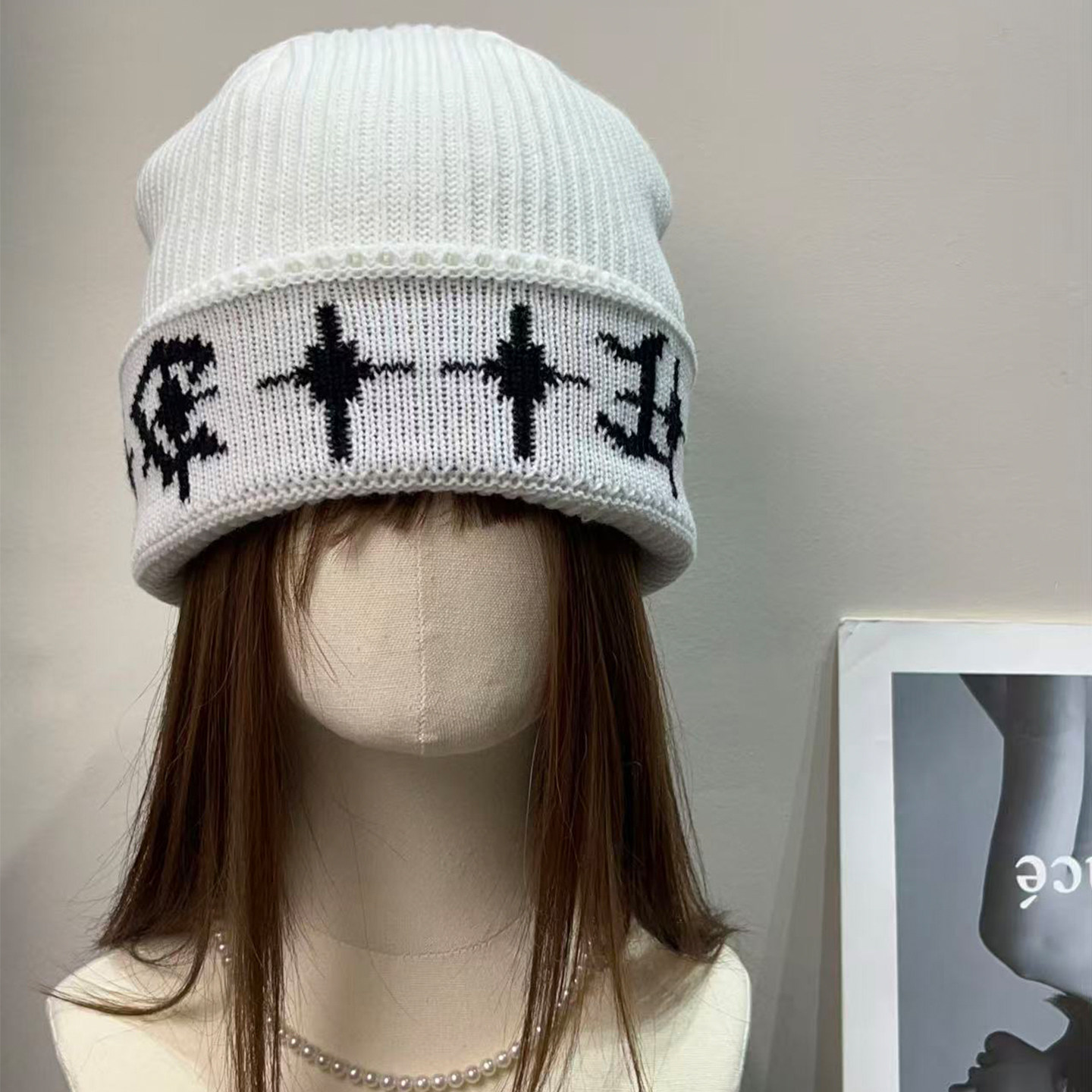 韩系复古字母针织帽女秋冬保暖百搭休闲显脸小毛线帽护耳防风帽子