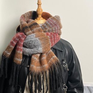 复古美拉德仿羊绒围巾女秋冬保暖渐变条纹马海毛高级感披肩围脖潮