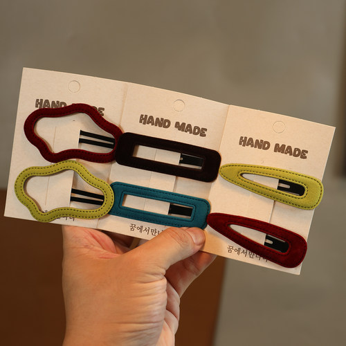 儿童韩版蓝色丝绒材质发夹