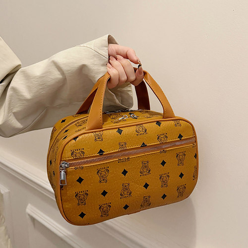 新款网红便携式女防水外出收纳包手提简约高颜值轻奢大容量化妆包