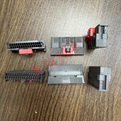 FCI 10159549-130KALF 新能源汽车连接器 30P全黑胶芯 红色卡扣