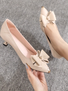 大东她尖头细跟高跟鞋女2023春秋新款蝴蝶结中跟工作鞋通勤单鞋子