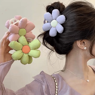 超仙花朵抓夹女2024新款 高级感鲨鱼夹后脑勺发夹简约优雅布艺头饰