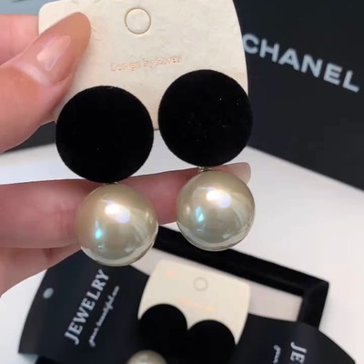 秋冬新款夸张植绒珍珠大耳环