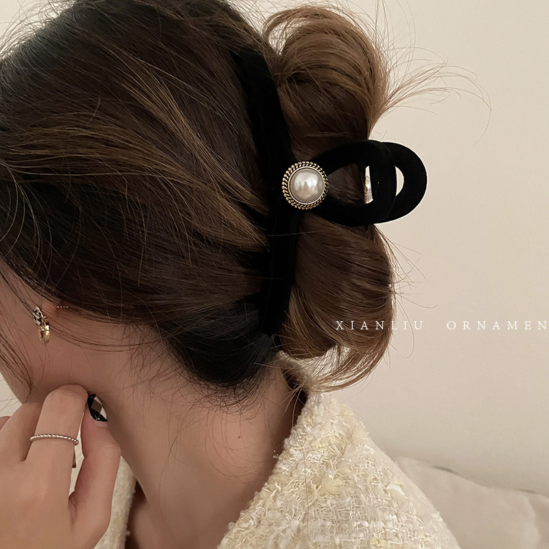 Kẹp tóc màu đen kẹp tóc ngọc trai cỡ lớn sau đầu cảm giác cao cấp kẹp tóc cá mập cao cấp mẫu mới 2023 phụ kiện tóc