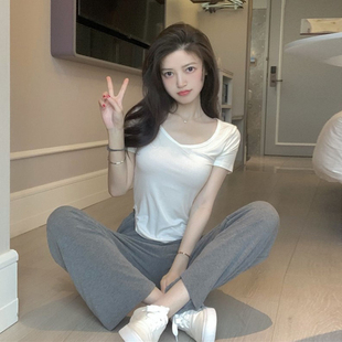 心机露锁骨短袖t恤女夏2026新款莫代尔垂感紧身设计感质感上衣ins