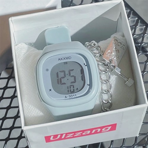 2025新款雾霾蓝电子手表男学生