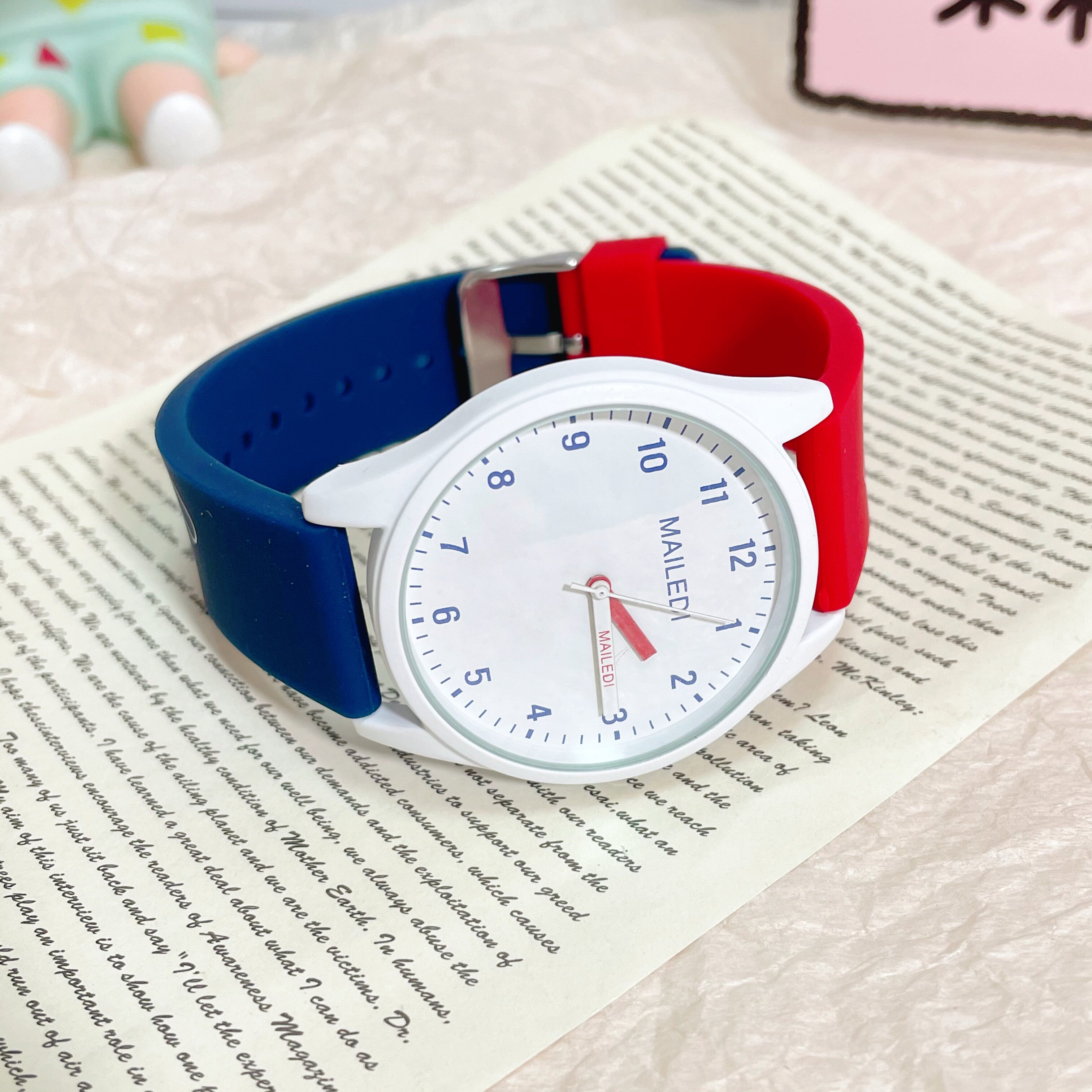 手表男女简约多巴胺可爱学生初高中果冻拼色潮流青少年高颜值情侣