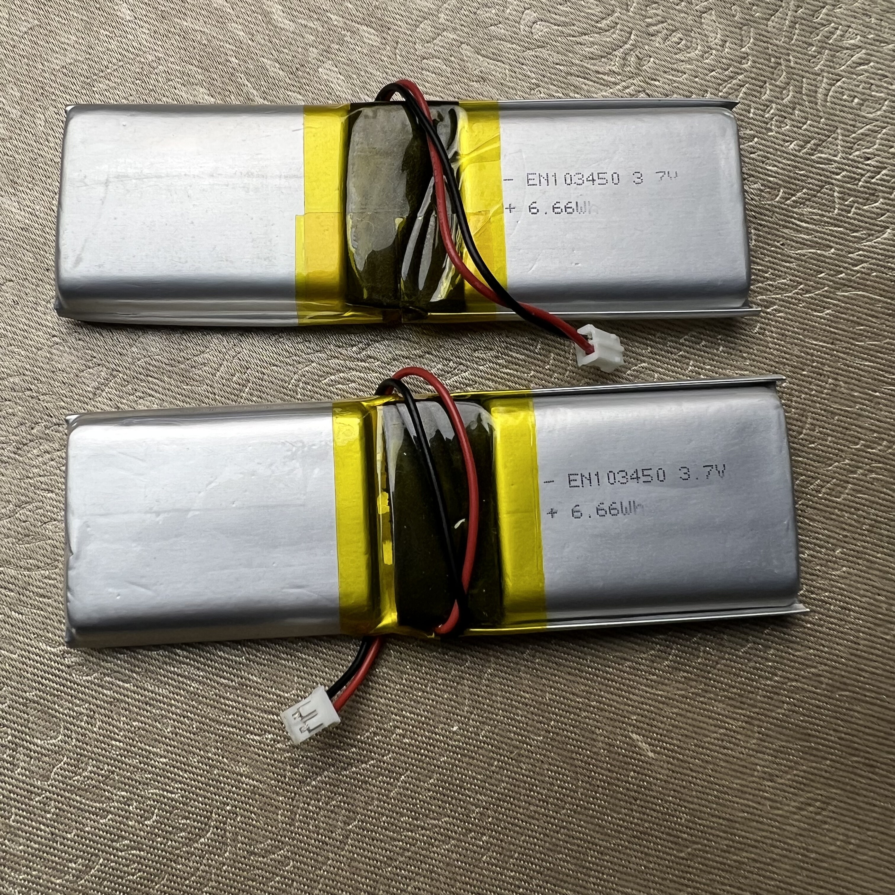2片103450并联聚合锂电池3.7V蓝牙音箱智能机器人美容仪3600mah
