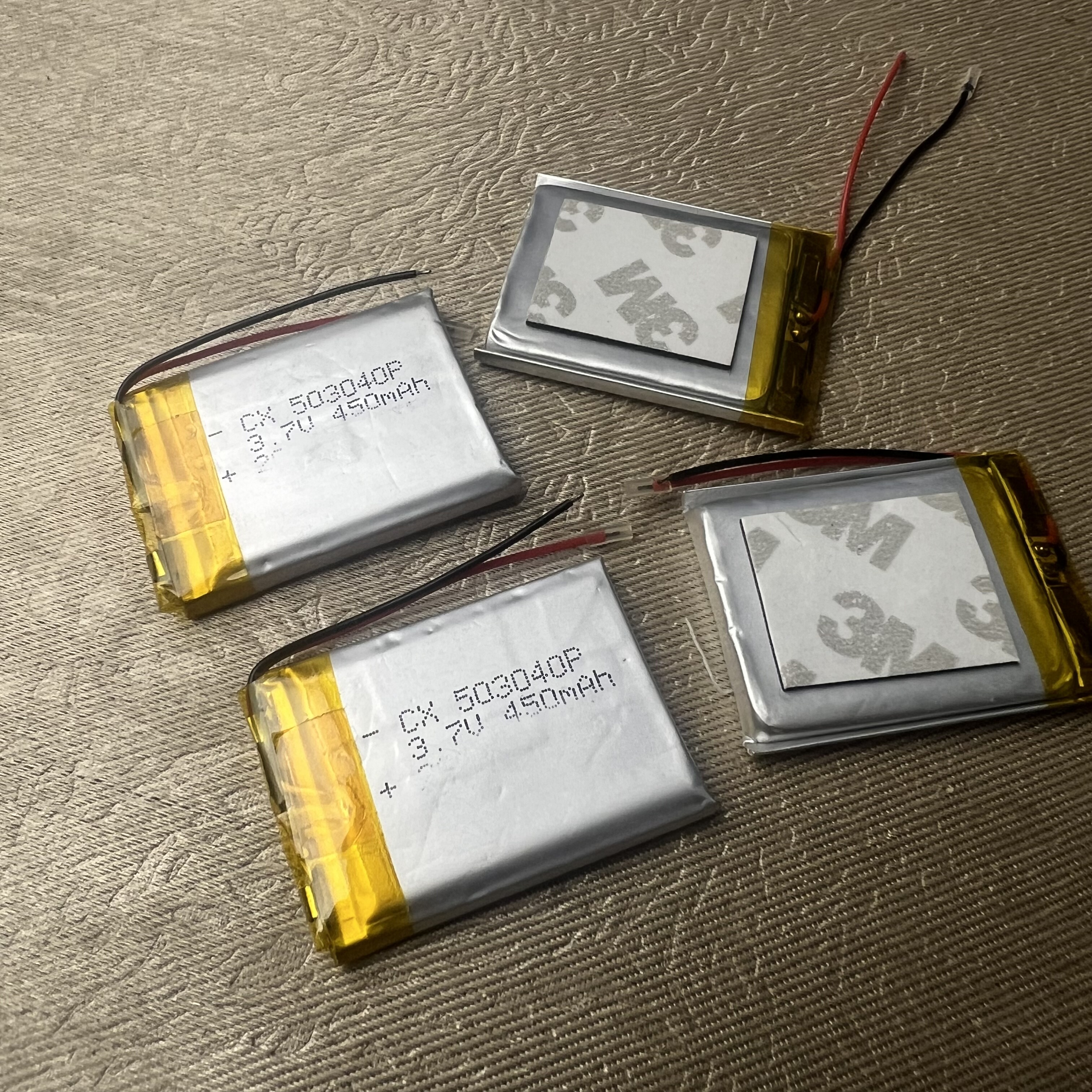 3.7V聚合物软包锂电池450mAh行车记录仪等带保护板带线规格503040