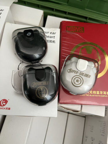 漫威联名款真无线蓝牙耳机