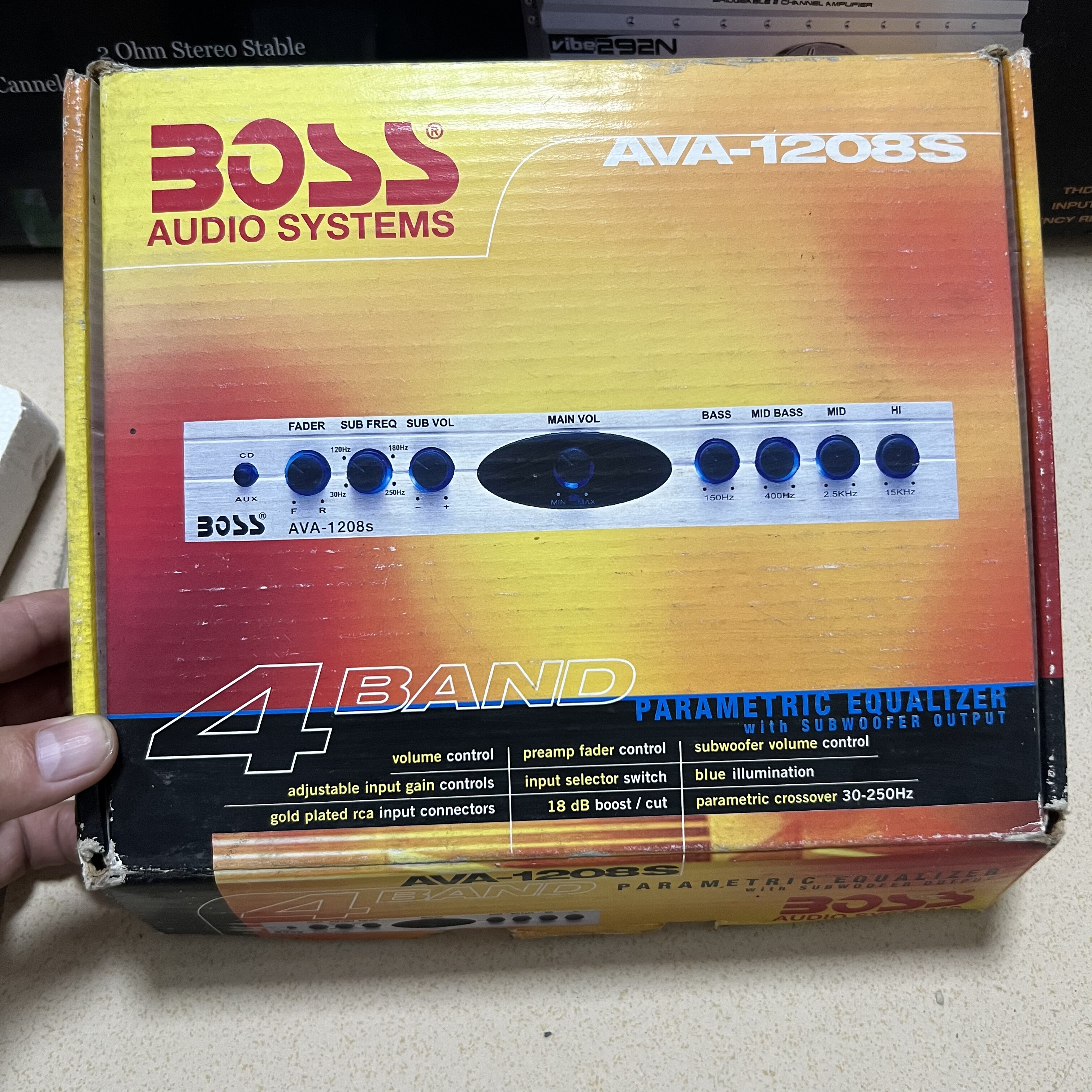美国汽车音响改装专业EQ调音器车载功放均衡器4段调音专家3分频器
