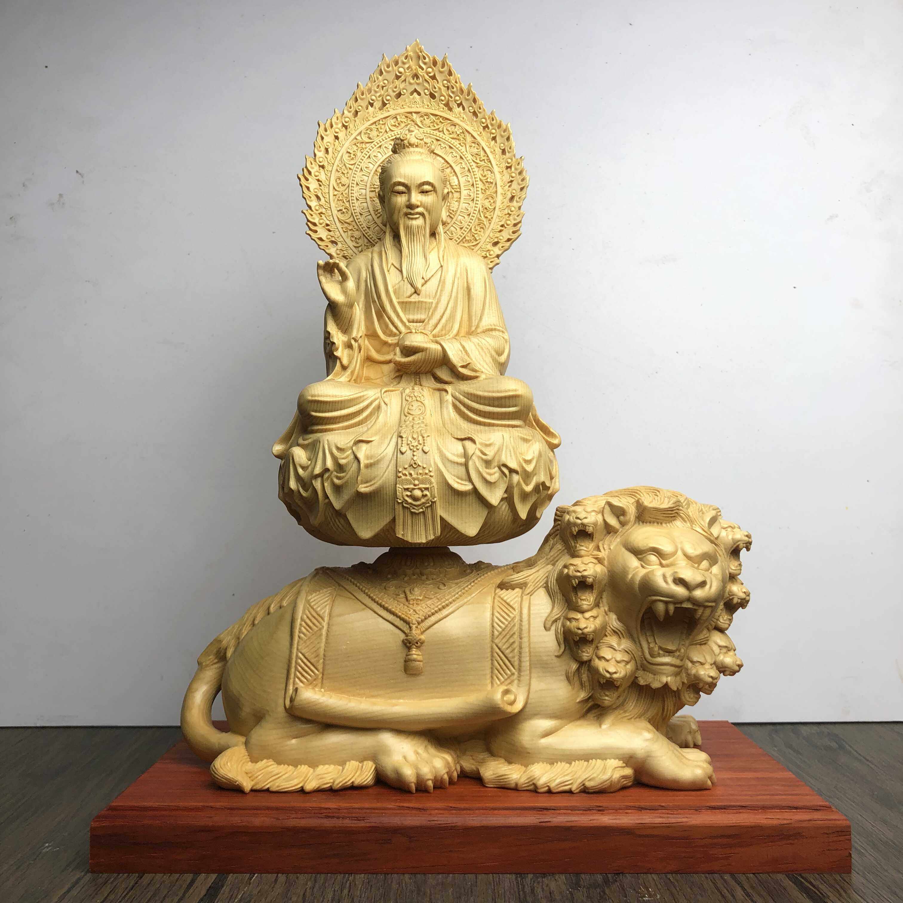 桧木雕十方太乙救苦天尊骑九头狮子东极青玄大帝家居寺庙实木摆件