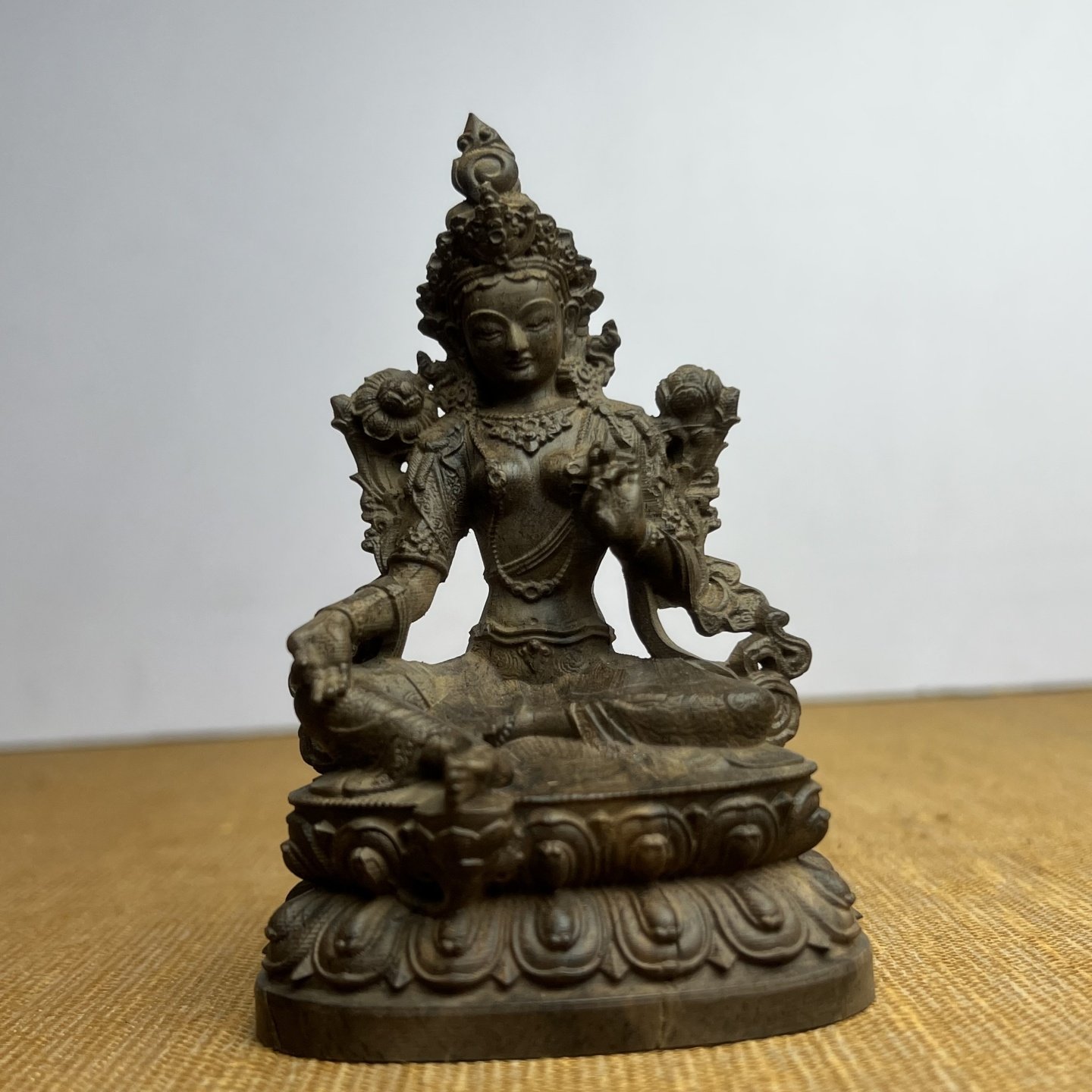 越南沉香木雕绿度母菩萨实木佛像摆件藏式白度母居家供奉工艺礼品