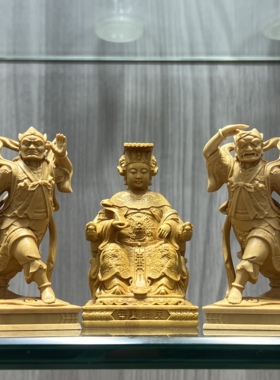 黄杨木雕湄洲妈祖携千里眼顺风耳
