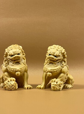 正宗小叶黄杨木雕狮子摆件一对