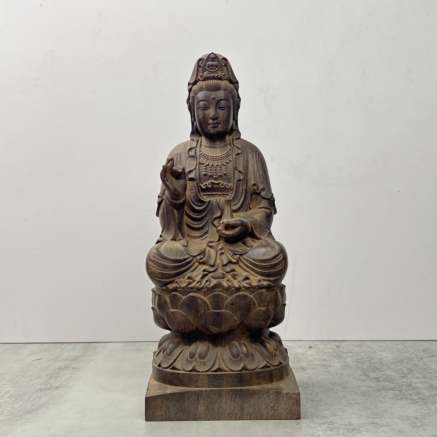 越南沉香木雕观音菩萨佛像实木摆件家居寺庙供奉神像佛门工艺礼品