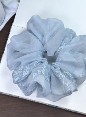 春夏清透蓝网纱刺绣大肠发圈