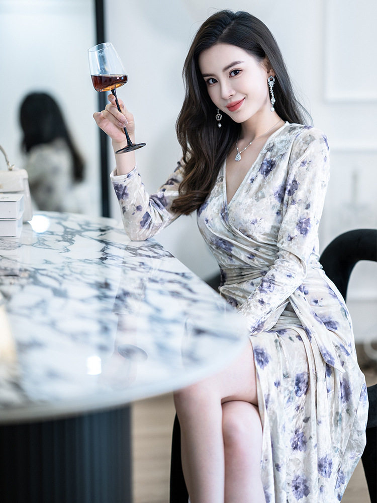 이론 앵거스 가을 겨울 프랑스 복고풍 스타 플라워 랩 스커트 슬리밍 배를 덮는 연회 벨벳 드레스