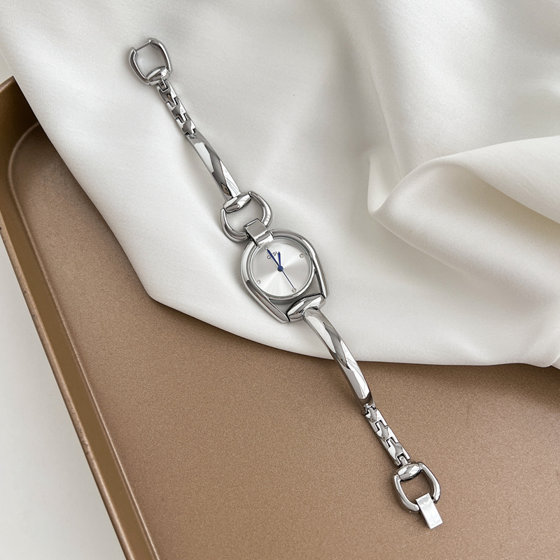 姬妮诗嫚别样小众设计链条手链表