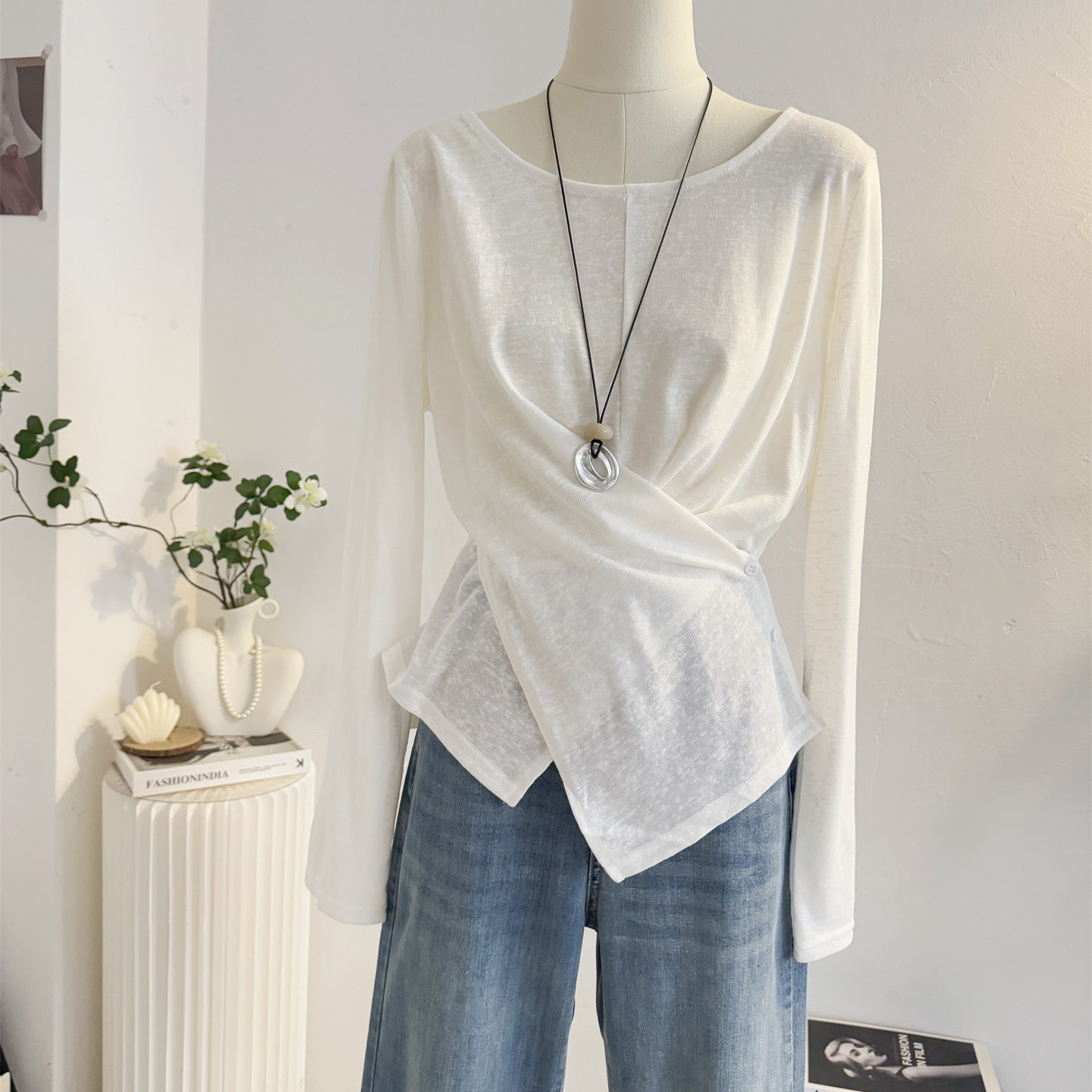 交叉收腰薄款罩衫上衣