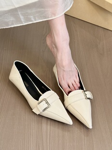 titing博主调性！气质尖头搭扣浅口乐福鞋女春2026通勤粗跟单鞋