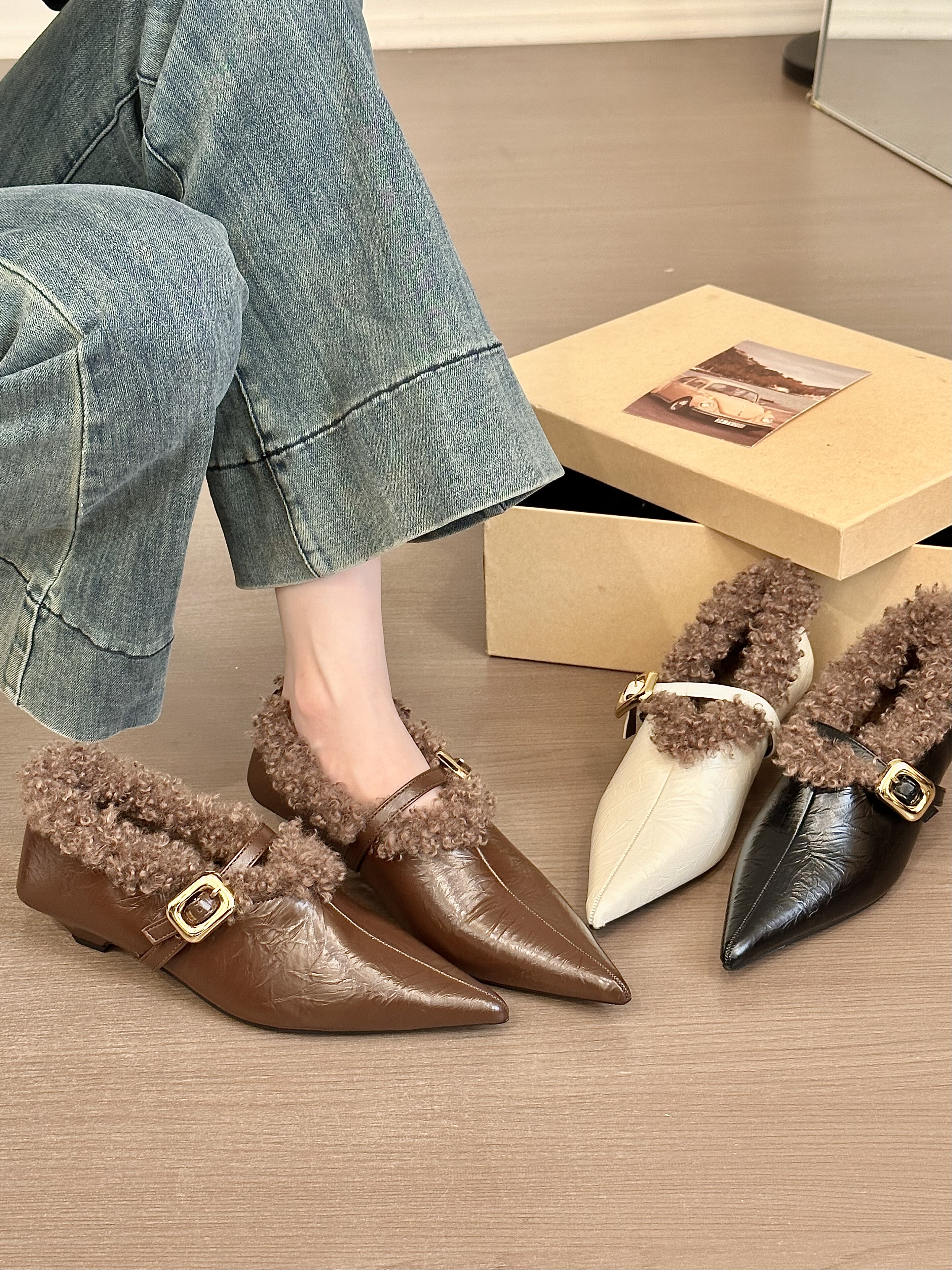 titing古早摩登！时髦尖头搭扣翻毛单鞋女秋韩版通勤加绒猫跟单鞋