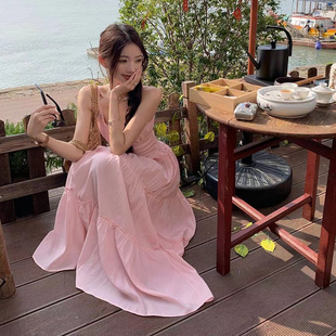 粉色吊带裙女春夏季 2025夏季 海边连衣裙甜美蛋糕长裙收腰A字裙子
