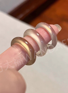 天然玛瑙白月光马料白玉髓男女情侣素圈戒指高冰冰种玛瑙尾戒配饰