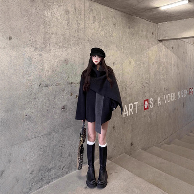 小个子羊绒拼色围巾双面羊毛女大衣2025秋冬高级感斗篷式毛呢外套