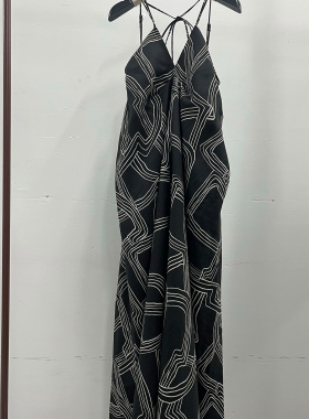 几何线条印花吊带连衣裙女长裙露背交叉绑带显瘦2C-3AQ017686K