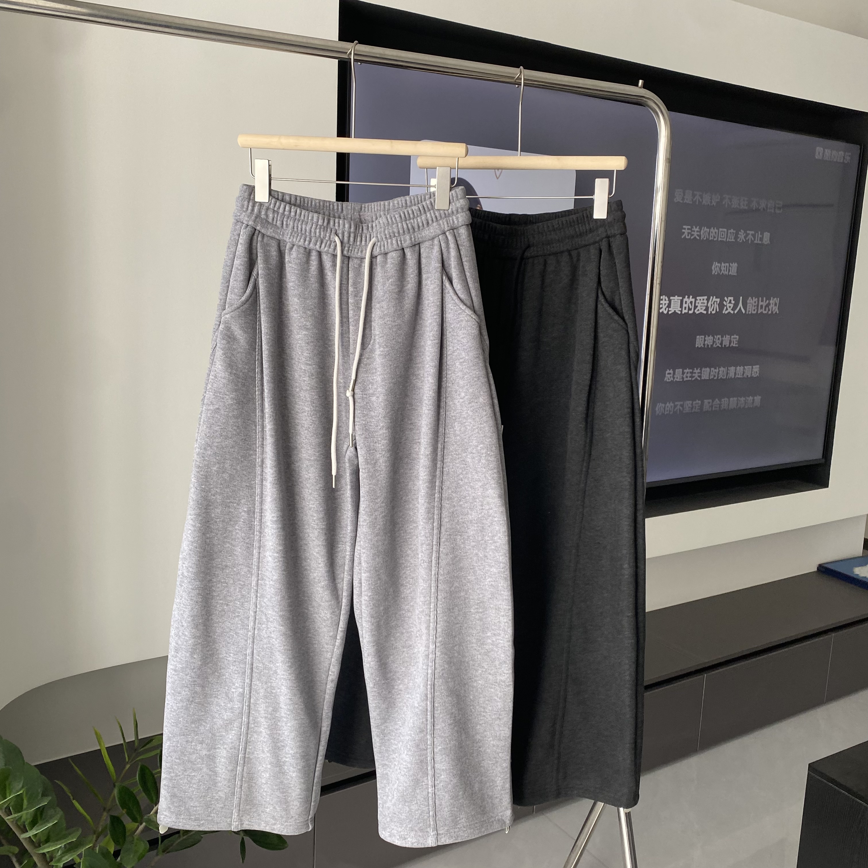 韩系设计师款冬加绒加厚抽绳弯刀卫裤男宽松呢子慵懒风休闲长裤子,男装,休闲裤,淘宝优惠券,粉丝福利购,淘宝优惠卷