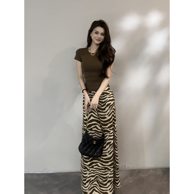 大婷婷 复古风显瘦高腰不规则斑马纹百搭上衣半身裙套装DT1981
