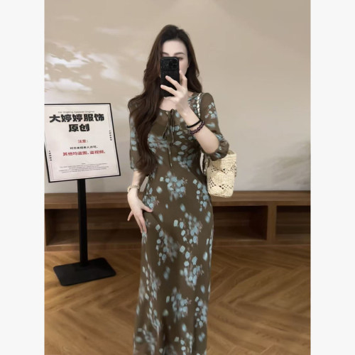 大婷婷 夏季新款复古碎花收腰显瘦气质连衣裙中袖女款DT2299