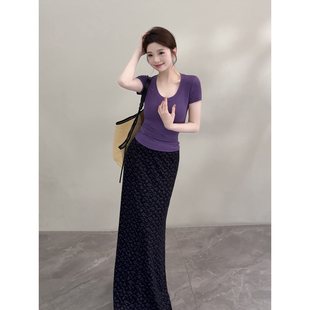 颂宋 显瘦简约温柔风春夏新款 上衣T恤碎花半身裙套装 DT1999 修身