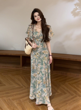 大婷婷 夏季新款法式收腰显瘦V领印花气质女款小众连衣裙DT2205