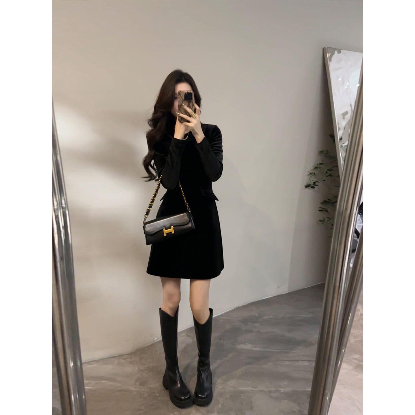 大婷婷 秋冬圆领洋气连衣裙收腰气质内搭休闲时尚复古短裙DT1803