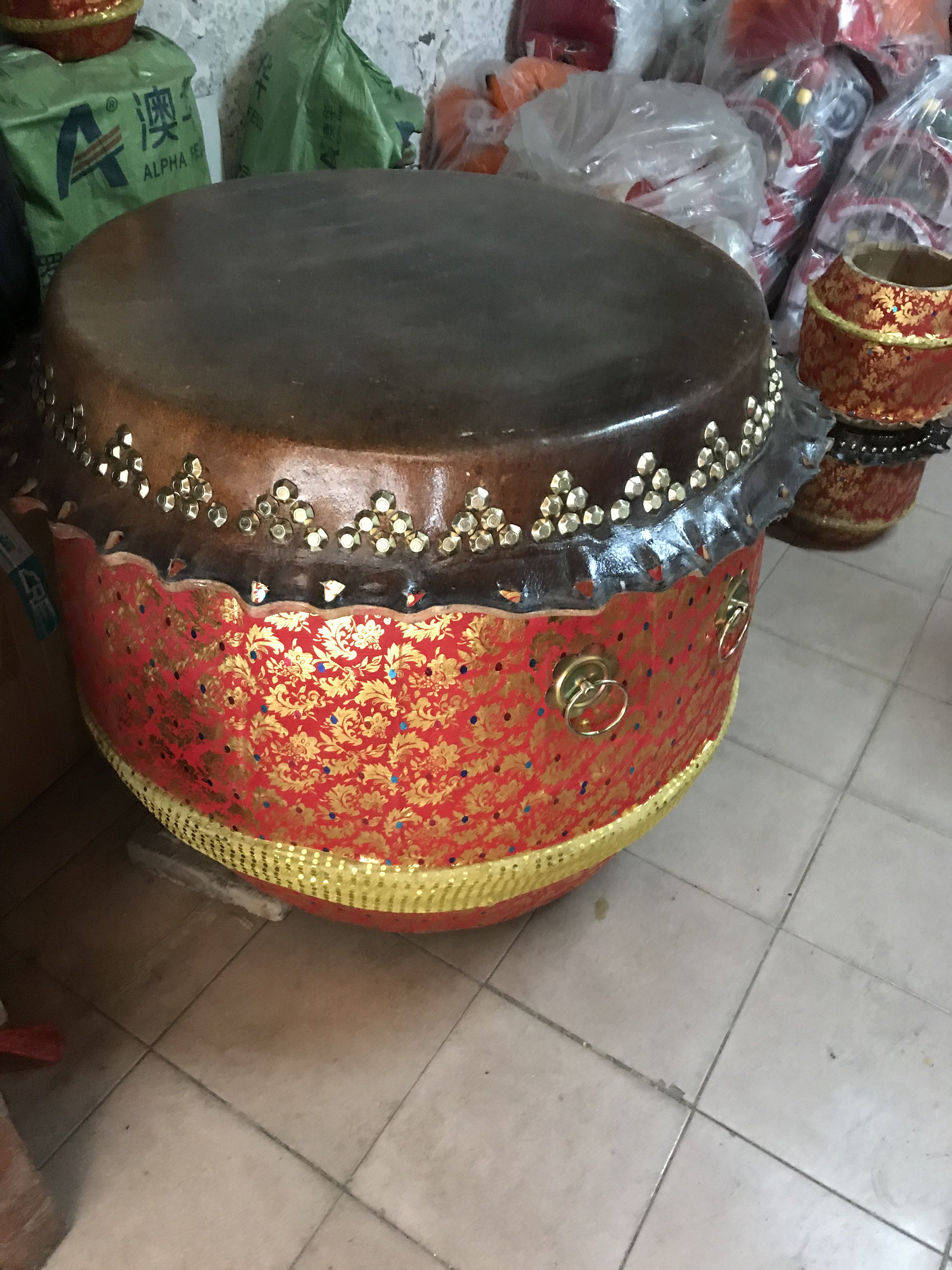 包邮佛山狮鼓18寸牛皮鼓舞狮鼓 龙舟鼓成人醒狮鼓 锣鼓南狮鼓大鼓