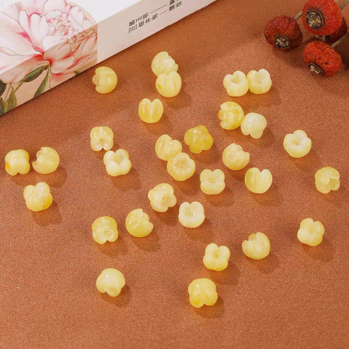 天然蜜蜡桂花配件小吊坠小滴流隔珠桂花散珠diy配饰手链项链尾坠