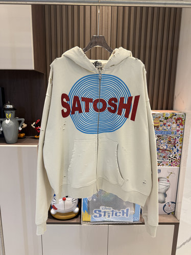 SATOSHINAKAMOTO破洞字母卫衣