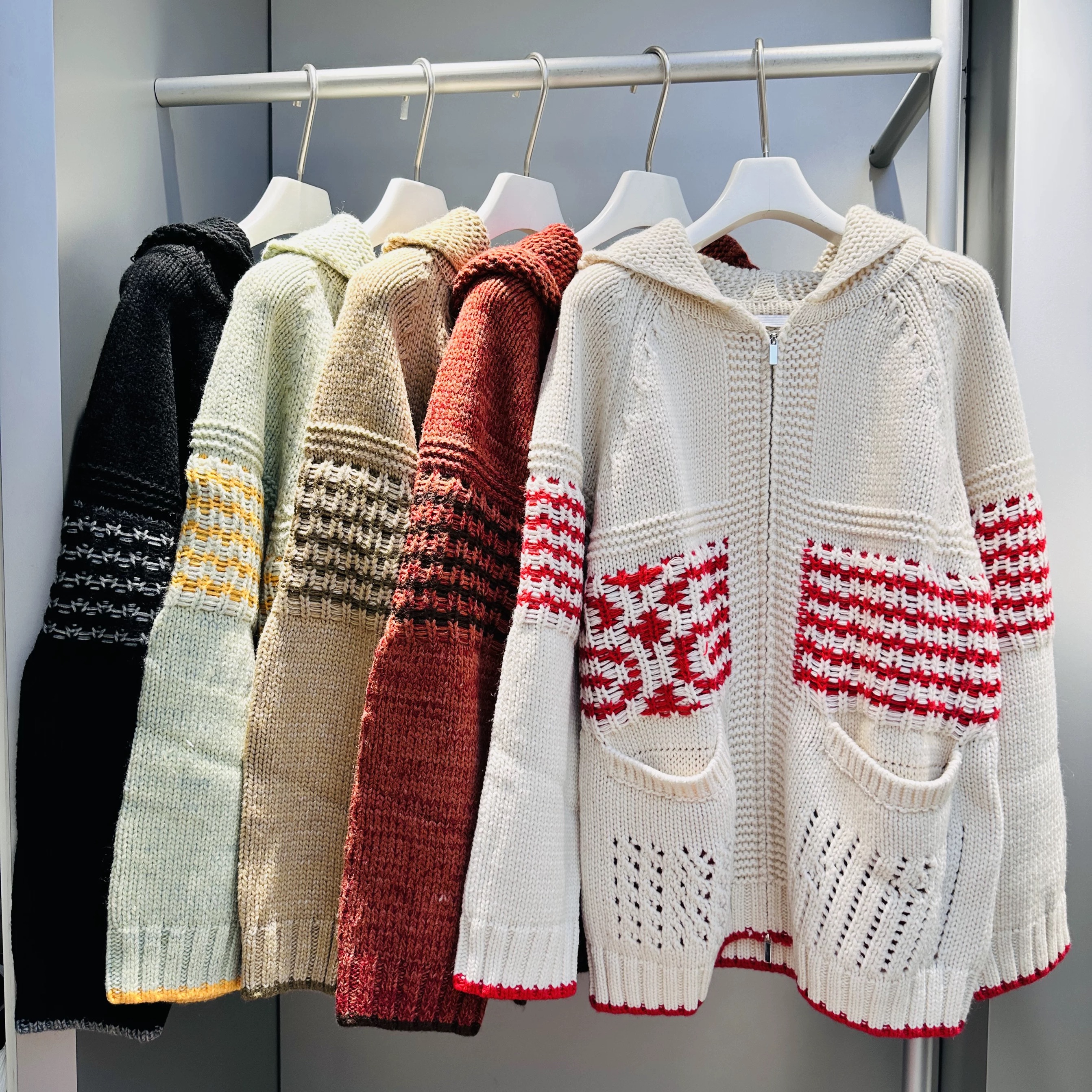 MACQNF51002MQ连帽羊毛针织开衫女软糯慵懒风休闲宽松减龄毛衣