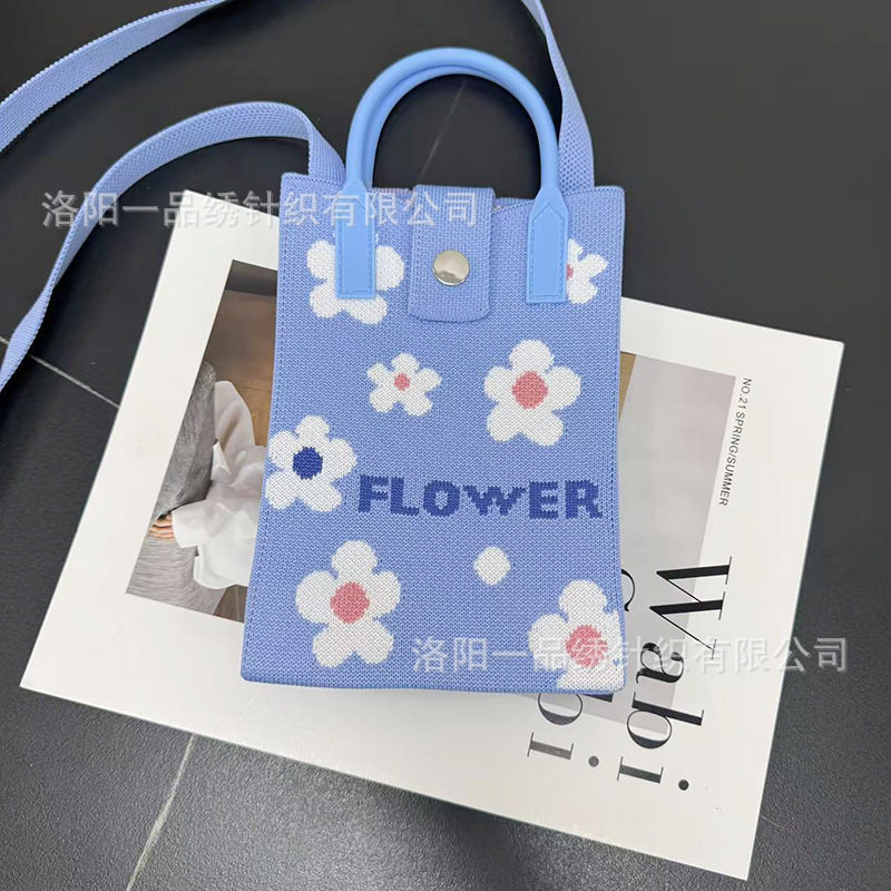 INS新款小熊花花针织包百搭个性女士手提包单肩斜挎包迷你手机包