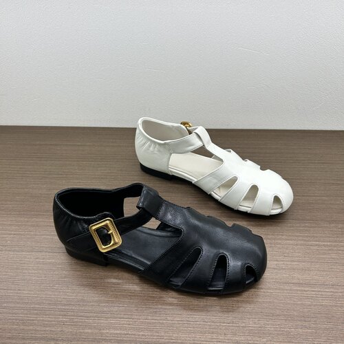 欧洲站真皮包头罗马凉鞋女2026夏季镂空低跟休闲鞋软底舒适平底鞋