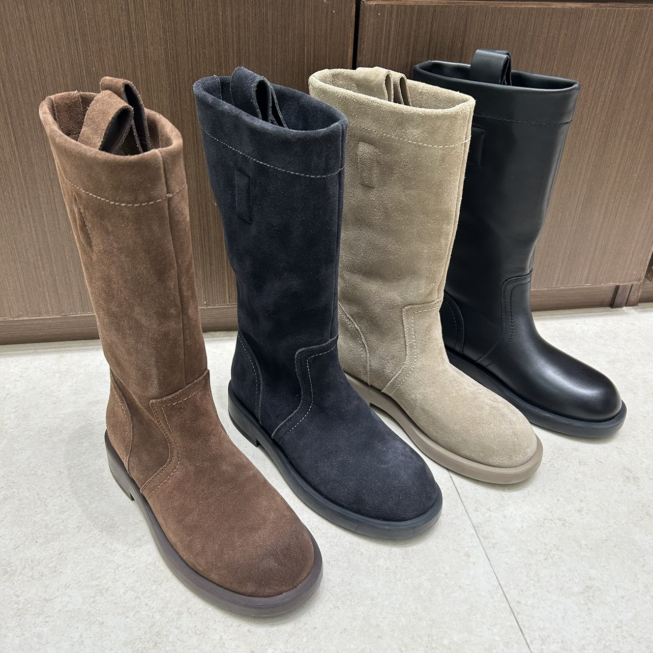 欧洲站女鞋2025秋季新款欧货小众真皮圆头时尚韩版休闲女潮靴