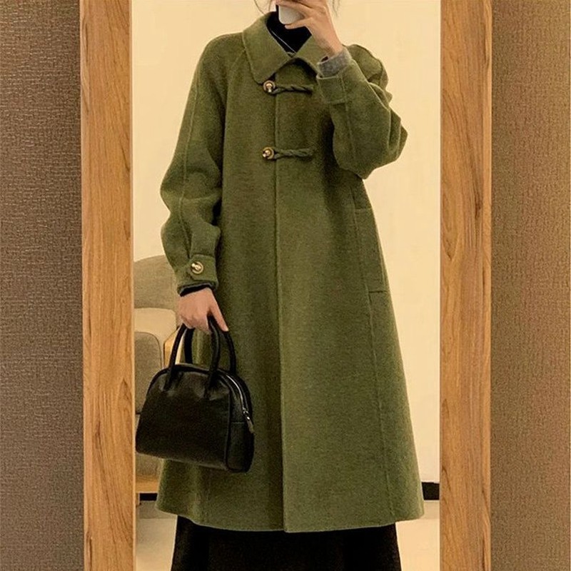 绿色大衣女秋冬季高级感2025新款爆款小个子中长款赫本风毛呢外套